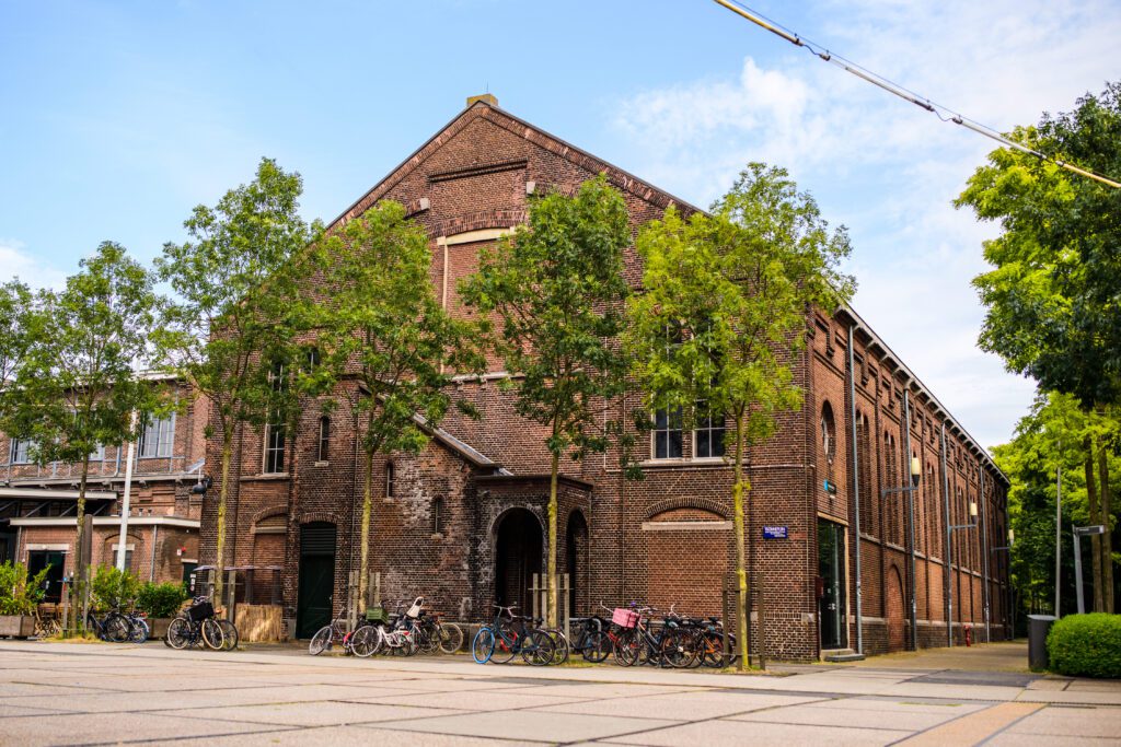 De Wester evenementenlocatie Amsterdam, Hero Image side def