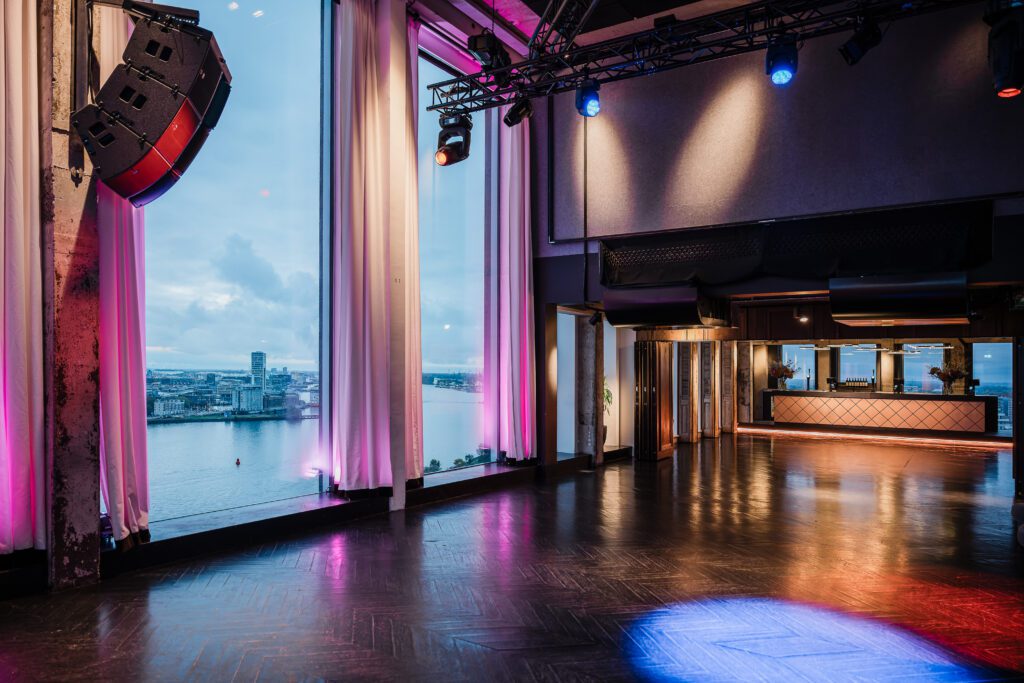 © Dennis Bouman - Contact before commercial use